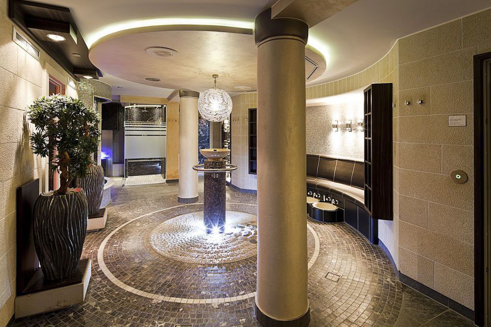 Der Heidehof Conference & Spa Resort Gaimersheim Esterno foto